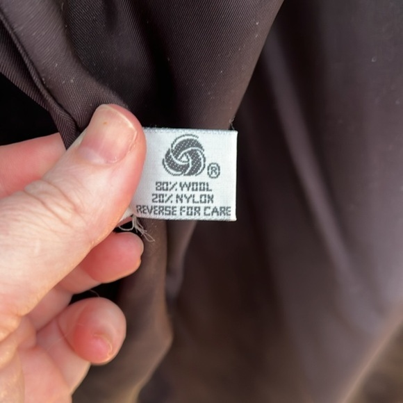 ***VINTAGE*** 90s CLASSIC! Velvet lined hood wool coat with gorgeous detailing - Picture 10 of 11